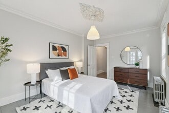 Building Photo - 1228 Catharine St