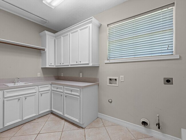Building Photo - 3311 El Dorado Blvd