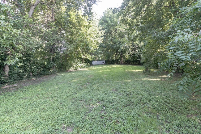 Building Photo - 306 W Worley St