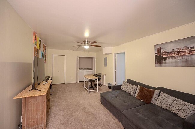 Building Photo - 5393 Kirk Dr