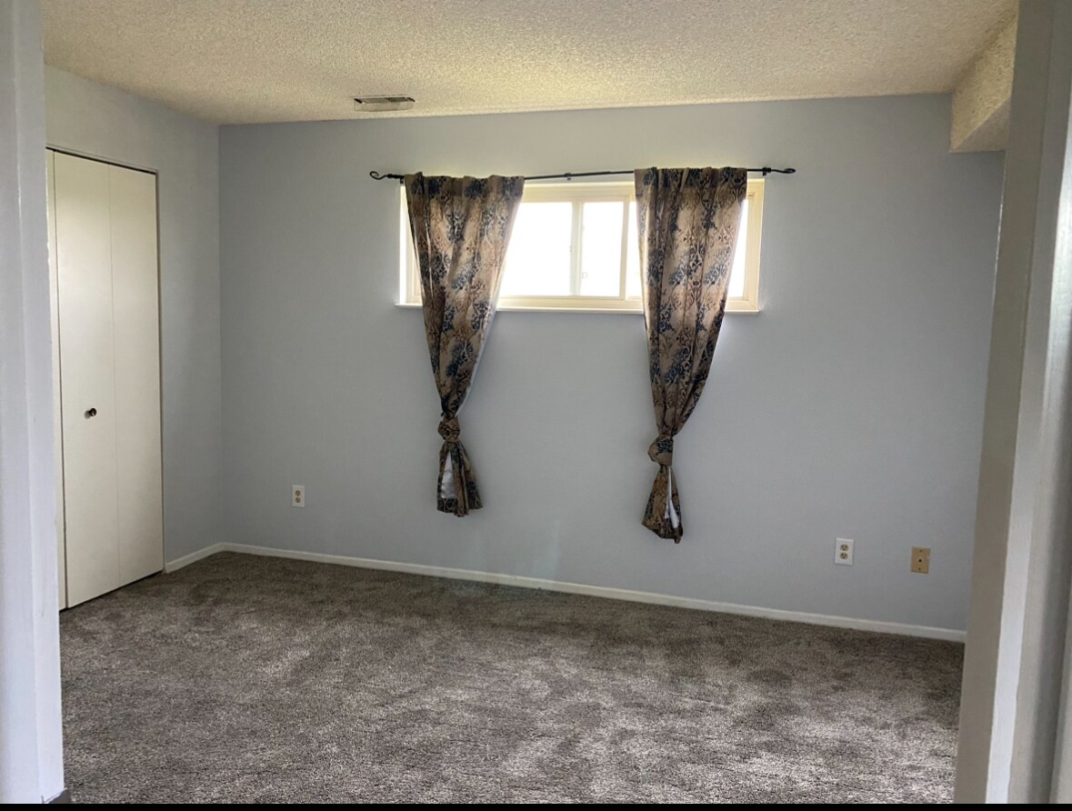 Bedroom - 128 W Rockrimmon Blvd