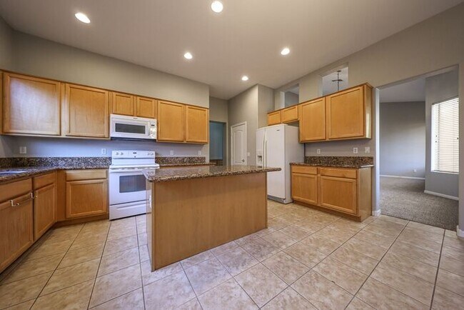 Building Photo - Now Available in Chandler! Spacious 4 Bedroom Home in Carino Estates!