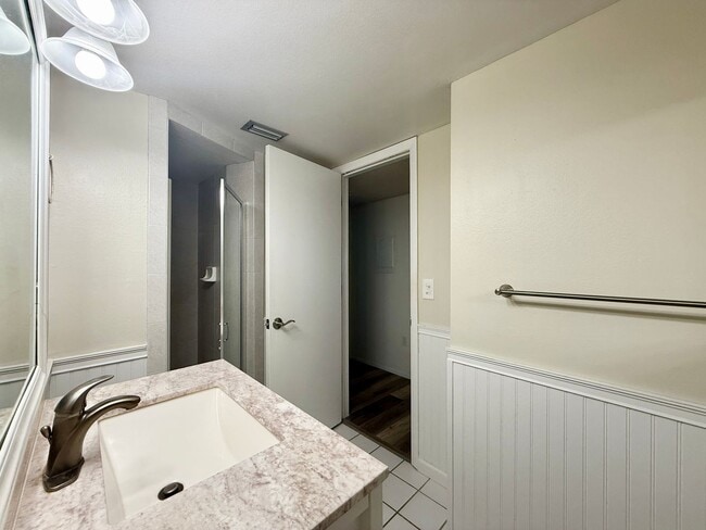 Building Photo - You Will LOVE this Ground Floor 2 Bedroom - Water Included (55+ Community)