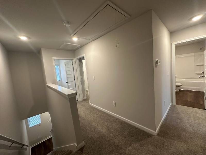 Building Photo - 39 River Rock St