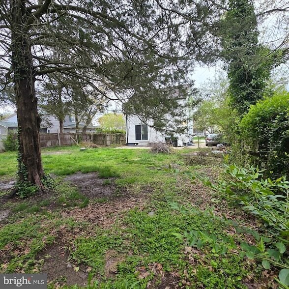 Building Photo - 21676 N Essex Dr