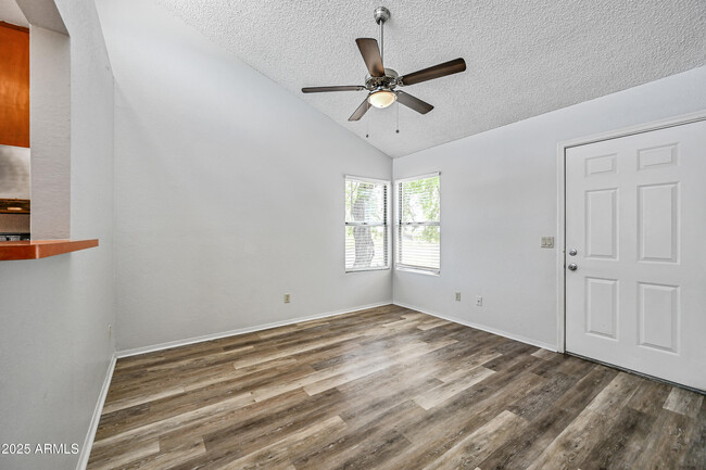 Building Photo - 5580 S Kings Ranch Rd