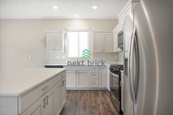 Building Photo - 4 Bed and 2.5 Bath Single-family Home Available for Rent!