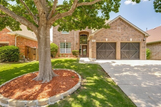 Building Photo - 10017 Links Fairway Dr