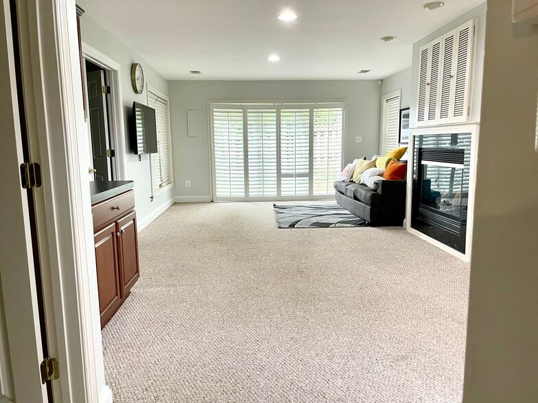 Basement - 10017 Blake Ln