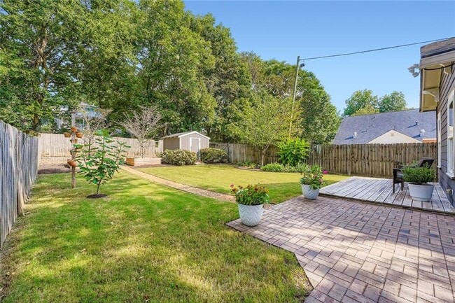 Building Photo - 78 Whitefoord Ave SE