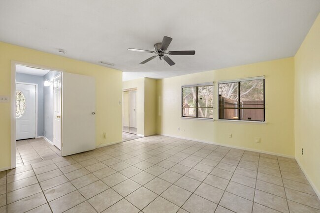 Building Photo - 7418 Boisenberry Ln