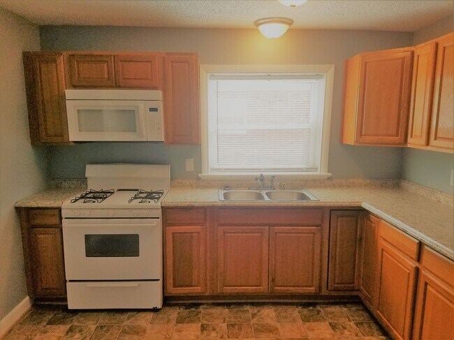 Building Photo - Brick ranch in Henrico off of Laburnum