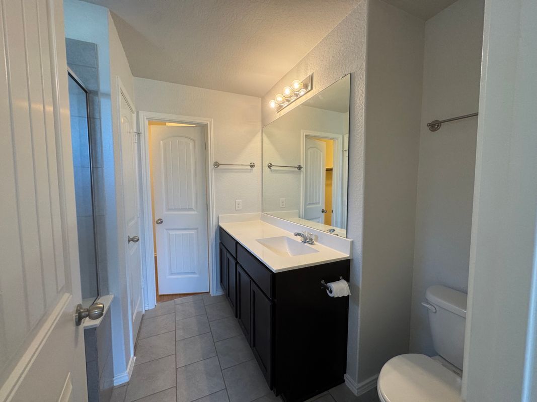 Building Photo - 133 Flatland Trl