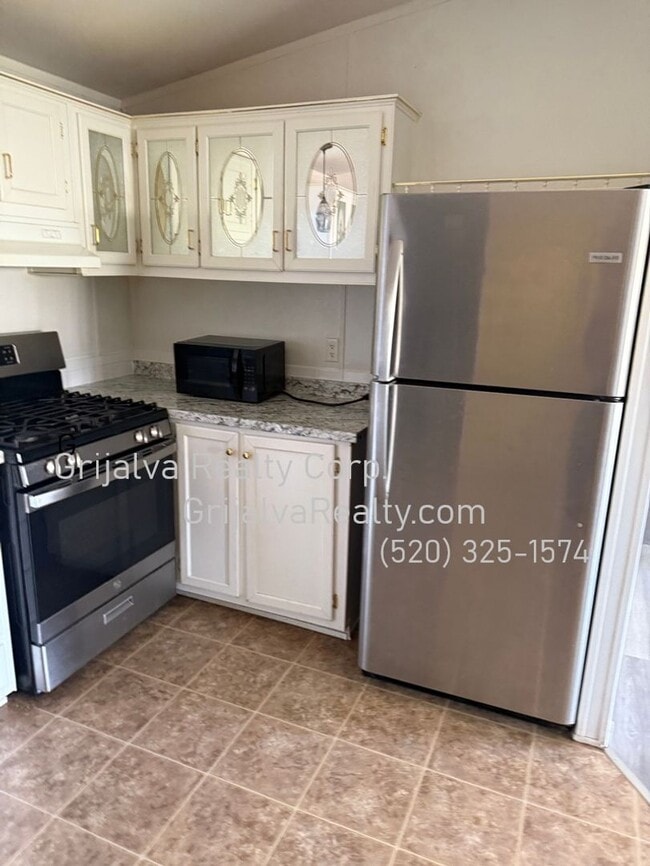 Building Photo - Beautiful 3 Bedroom Manufactured Home in a Gated Community  (I-10/Wilmot)