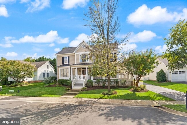 Primary Photo - 708 Irvine Bank Ln