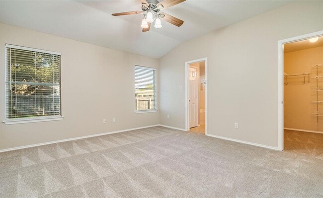 Building Photo - 2901 Rainy River Dr