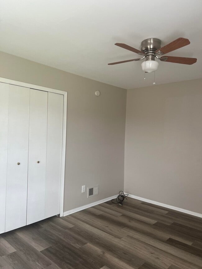 Building Photo - 1438 Rand Rd