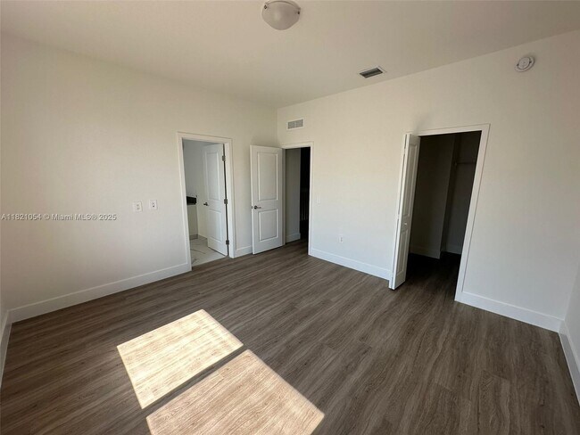 Building Photo - 34455 SW 191st Ave