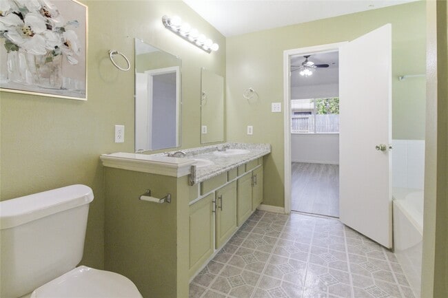 Building Photo - 3930 Teal Run Pl Ct