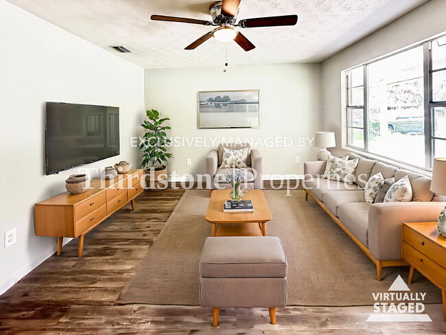 Building Photo - 4516 Key Woodley Dr S