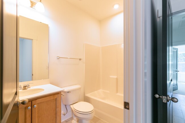 Building Photo - Stunning home in The Parks at Meadowview!