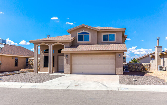 Building Photo - Beautiful Two-Story Eastside Home with Ref...