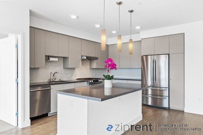 Building Photo - 2 br, 2 bath Condo - 3768 Capitol Ave, Fre...