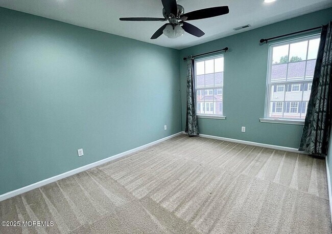 Building Photo - 155 Waypoint Dr