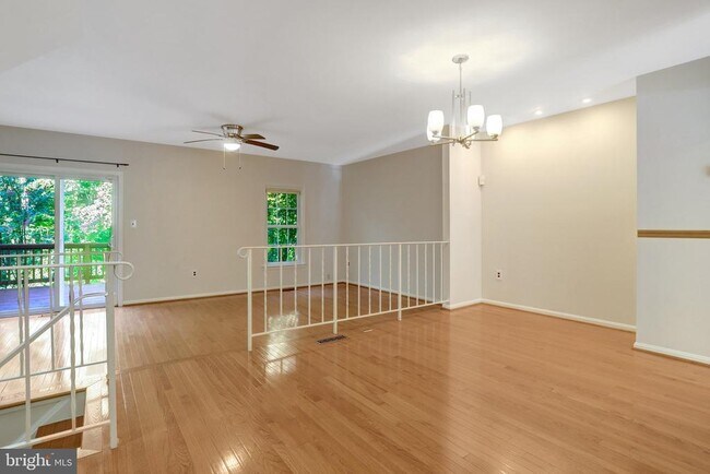 Building Photo - 7416 Spring Tree Dr