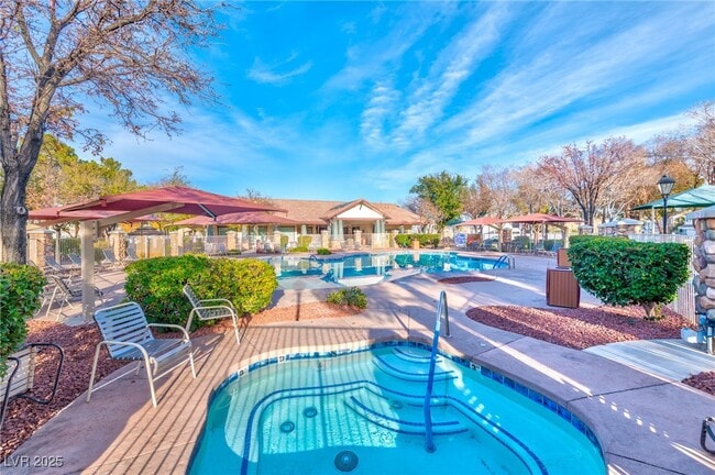 Building Photo - 6236 Huntington Ridge Ave