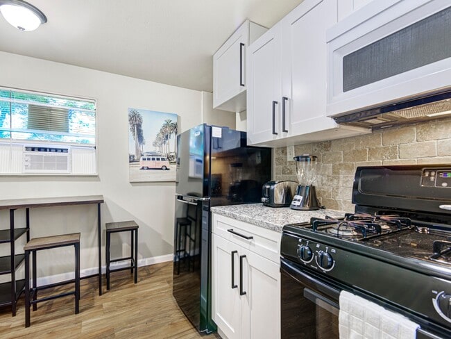 Building Photo - 3917 Winnie St