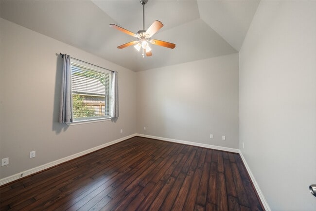 Building Photo - 1019 Monarch Oak Dr
