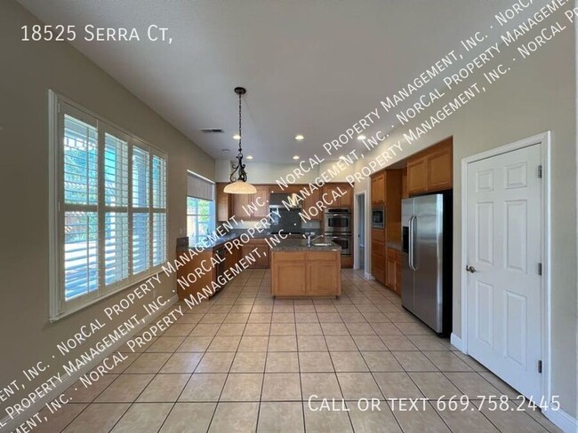 Building Photo - 18525 Serra Ct