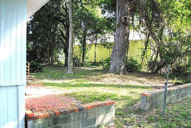 Building Photo - Pawleys Island