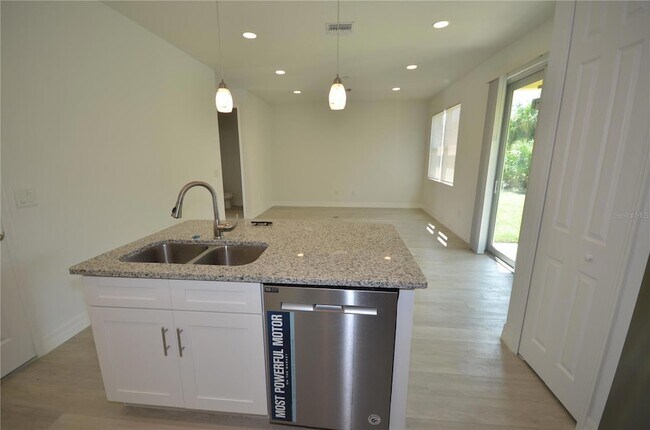 Building Photo - 272 Pelton Cir