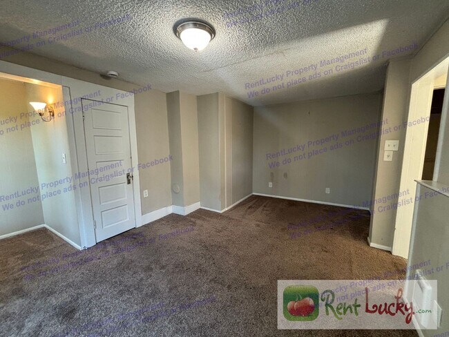 Building Photo - Singh Tacoma 4-Plex
