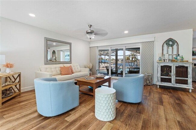 Building Photo - 6611 Surfside Blvd