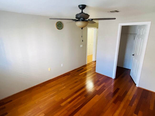 Building Photo - 7018 Hawaii Kai Dr