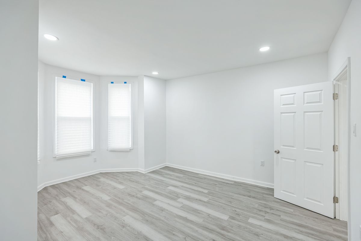 Building Photo - 5540 Harmer St