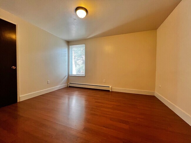 Building Photo - Mathews634 (KC-JF-NB)