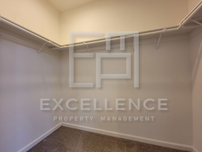 Building Photo - Updated 3 Story Townhouse with Garage, in Willow Glen!