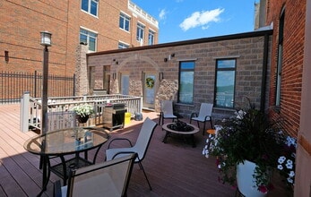 Building Photo - Downtown Midland Main Street Loft $1800/month