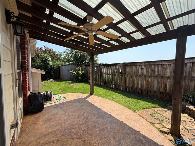 Building Photo - 134 Canterbury Dr