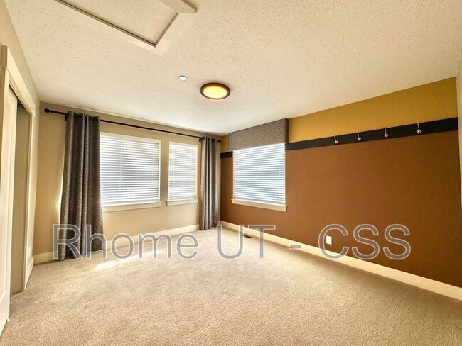 Building Photo - 18 N 1100 W