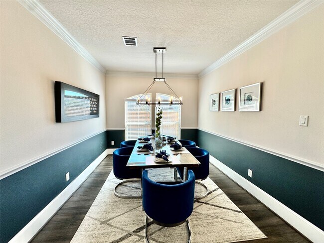 Building Photo - 16803 Bark Cabin Dr