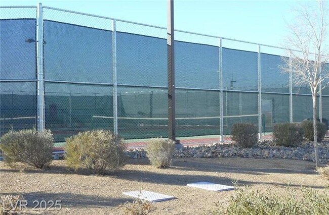 Building Photo - FURNISHED SINGLE STORY LOCATED IN THE HENDERSON AREA!!