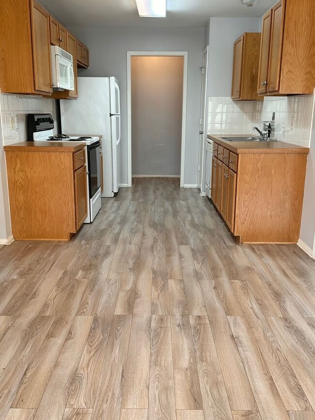 Building Photo - 2 Bedroom Home in Lindale ISD!