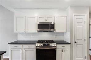 Building Photo - 501 Elm Ct