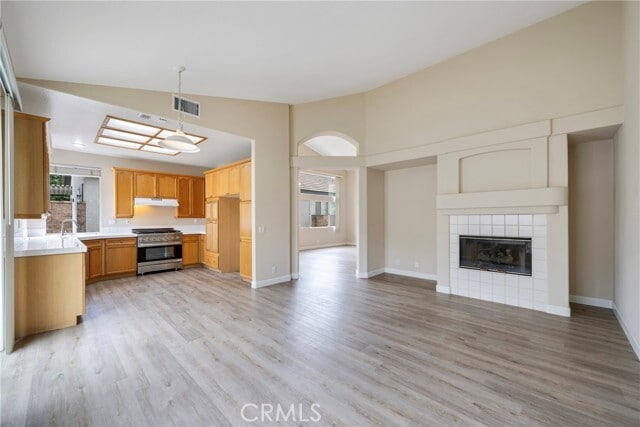 Building Photo - 3537 E Barrington Dr