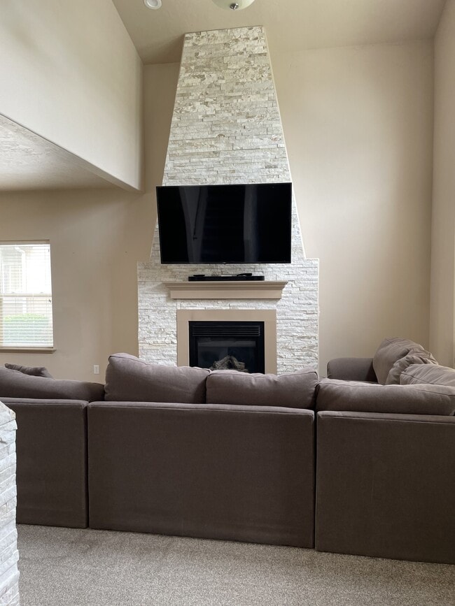 Building Photo - 5079 Fortrose Dr